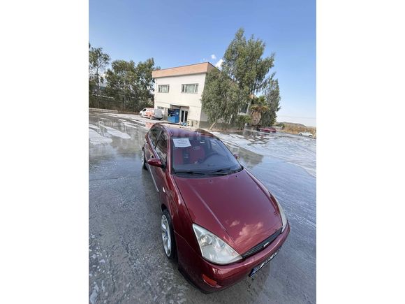 Sahibinden Ford Focus 1.6 Ambiente 2001 Model  284.000 km Bordo