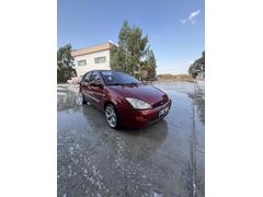 Sahibinden Ford Focus 1.6 Ambiente 2001 Model  284.000 km Bordo