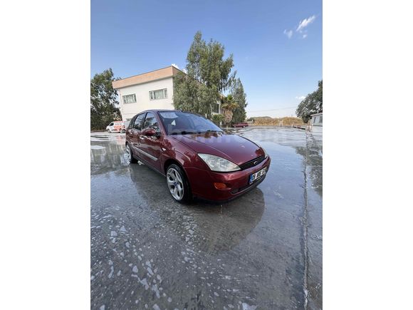 Sahibinden Ford Focus 1.6 Ambiente 2001 Model  284.000 km Bordo