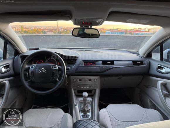 REFERANS OTOMOTİV'DEN BAKIMLI HATASIZ 2 PARÇA BOYALI 315.000 KM