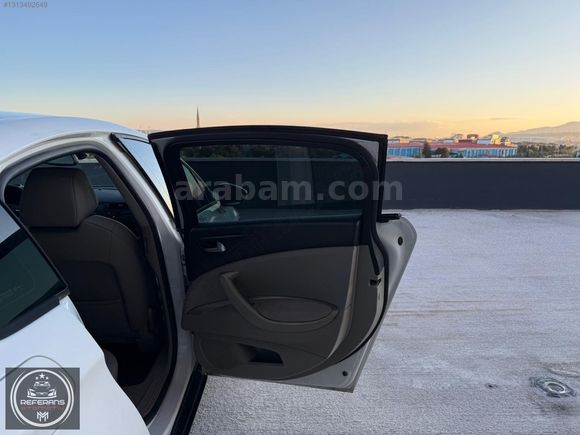 REFERANS OTOMOTİV'DEN BAKIMLI HATASIZ 2 PARÇA BOYALI 315.000 KM