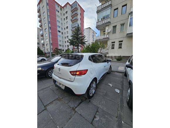 Sahibinden Renault Clio 0.9 TCe Icon 2013 Model