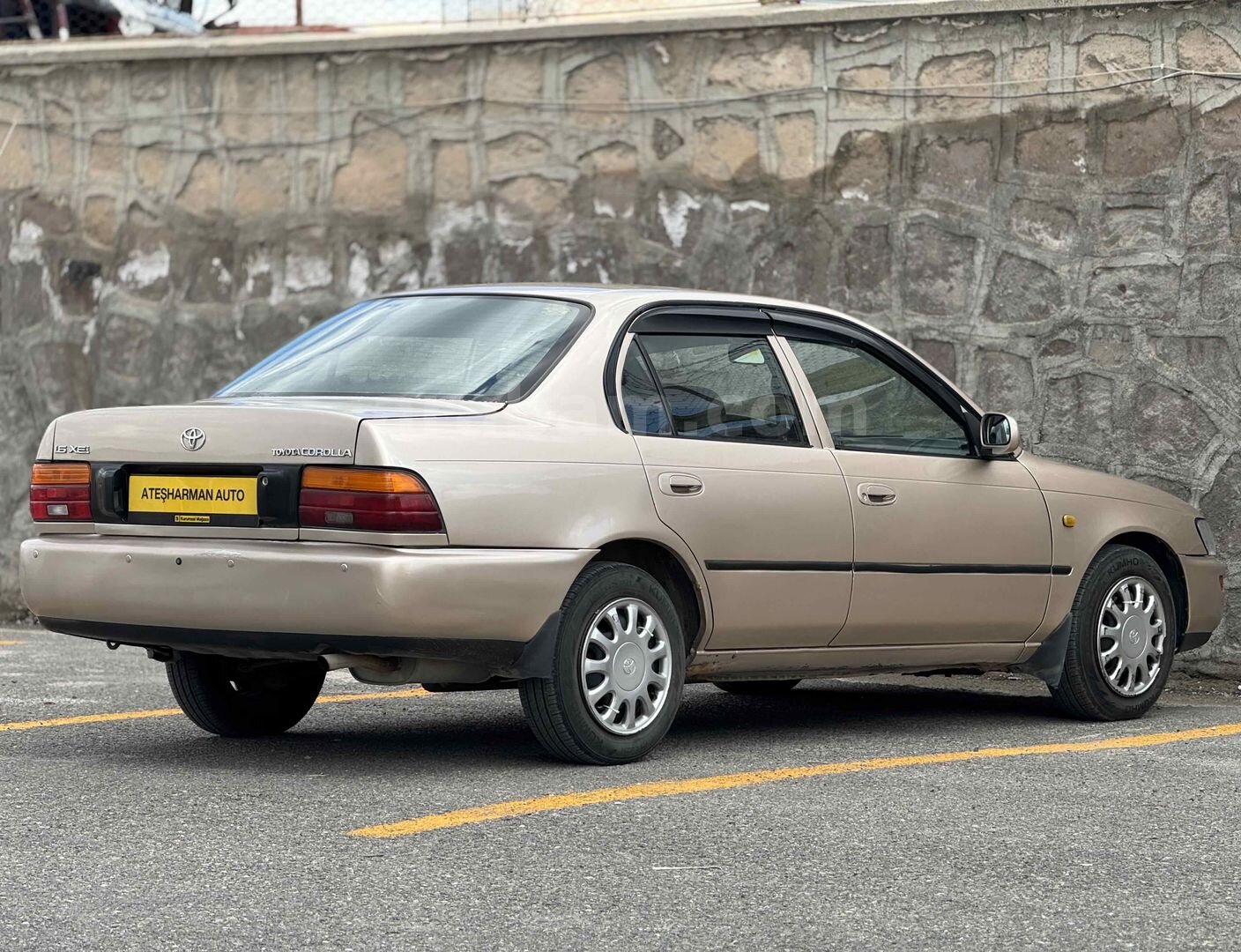 Galeriden Toyota Corolla 1.6 XEi 1996 Model Niğde 370.000 km Şampanya 4