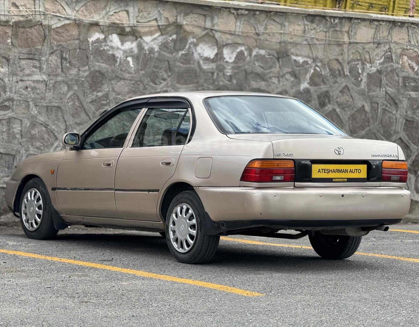 Galeriden Toyota Corolla 1.6 XEi 1996 Model Niğde 370.000 km Şampanya 5