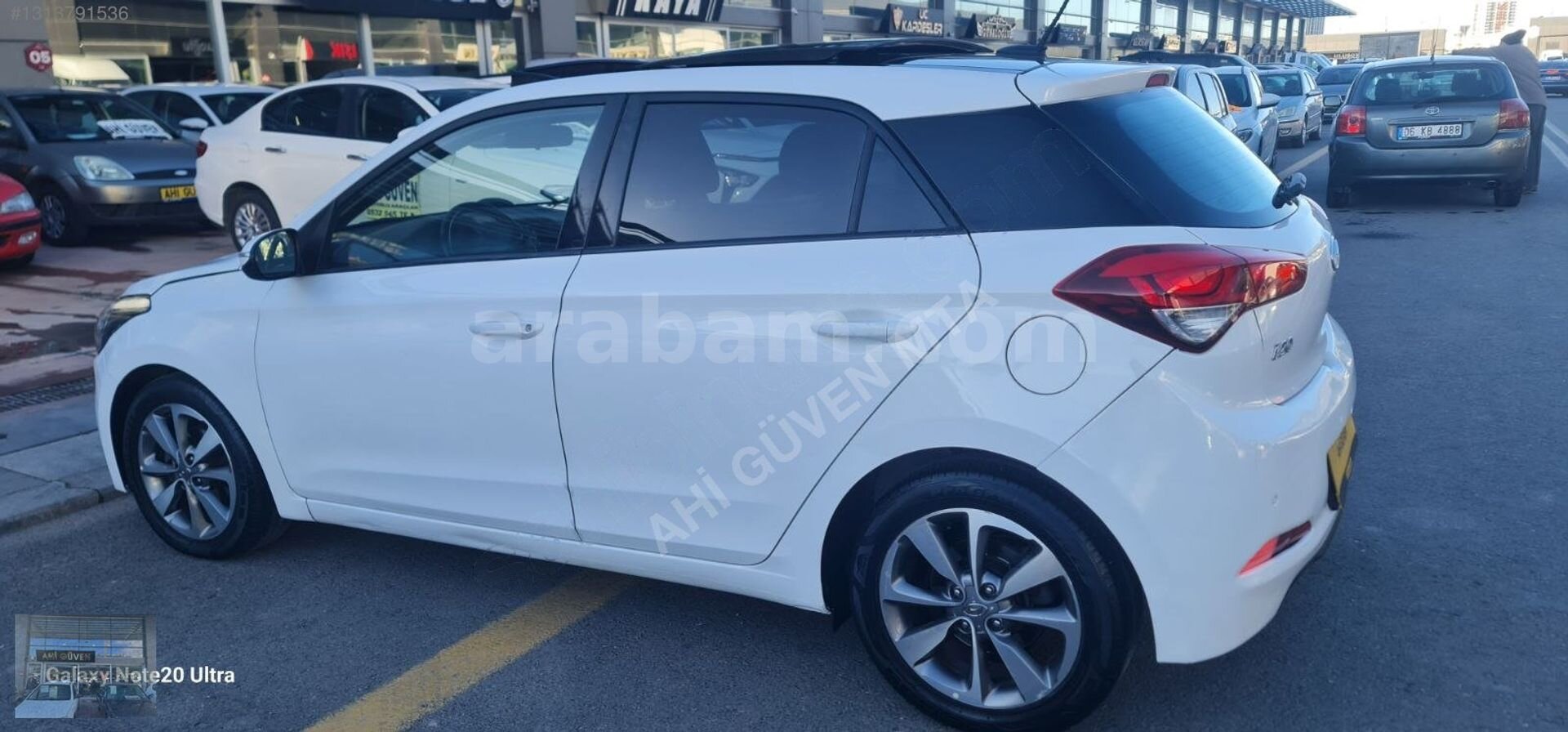 Galeriden Hyundai i20 1.4 MPI Elite Smart 2017 Model Ankara 142.000 km Beyaz 5