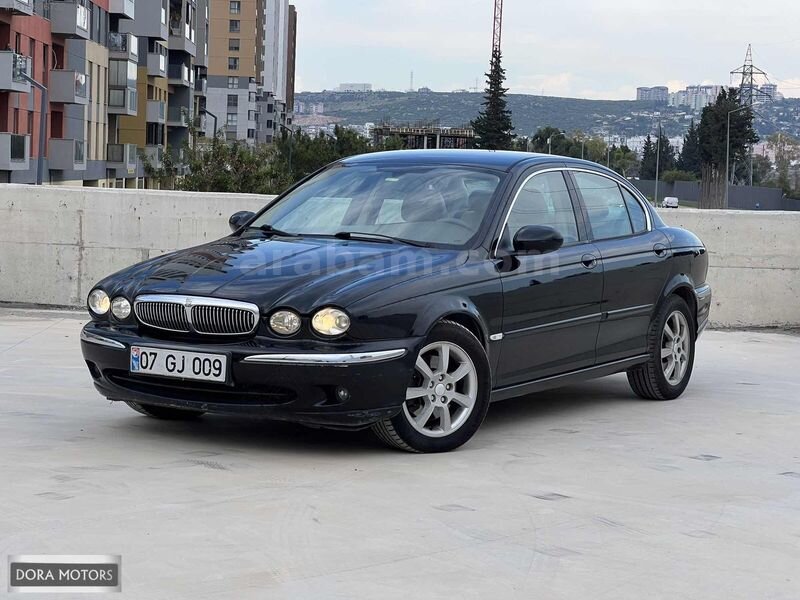 Galeriden Jaguar X-Type 2.5 SE High 2005 Model Antalya 243.000 km Siyah