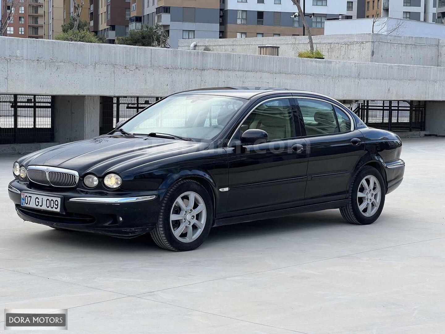 Galeriden Jaguar X-Type 2.5 SE High 2005 Model Antalya 243.000 km Siyah 6