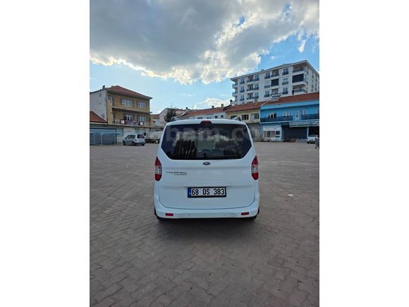 Sahibinden Ford Tourneo Courier 1.6 TDCi Titanium Plus 2016 Model