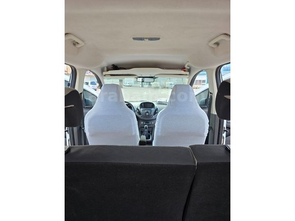 Sahibinden Ford Tourneo Courier 1.6 TDCi Titanium Plus 2016 Model