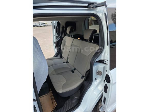 Sahibinden Ford Tourneo Courier 1.6 TDCi Titanium Plus 2016 Model