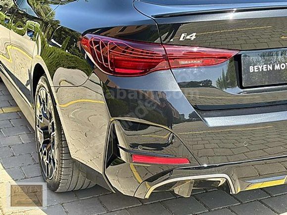 İ4 eDRİVE 40 MSPORT HATASIZ TABA HARMAN SHADOW ADAPTİF E.BAGAJ