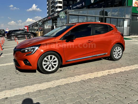 Sahibinden Renault Clio 1.0 TCe Touch 2023 Model 