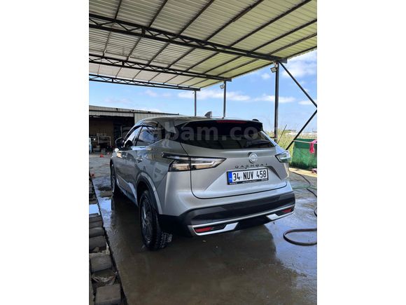 Sahibinden Nissan Qashqai 1.3 DIG-T Design Pack 2025 Model 