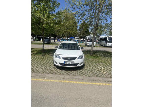 Sahibinden Opel Astra 1.6 Edition  manuel 2012 Model 