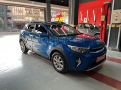 Galeriden Kia Stonic 1.4 MPI Cool 2020 Model Sakarya 98.203 km Mavi
