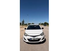 Sahibinden Hyundai i20 1.2 D-CVVT Jump 2014 Model Adana 137.500 km Beyaz