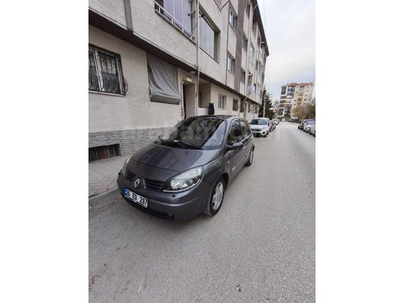 Sahibinden Renault Scenic 1.6 Dynamique 2006 Model