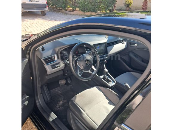 Sahibinden Renault Clio 1.0 TCe Evolution 2024 Model