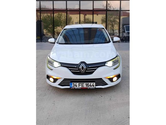 SADECE BİR DEĞİŞENLİ MEGANE 4