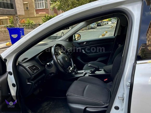 2018 MEGANE OTOMATİK TOUCH EDC 219BİN KM'DE...