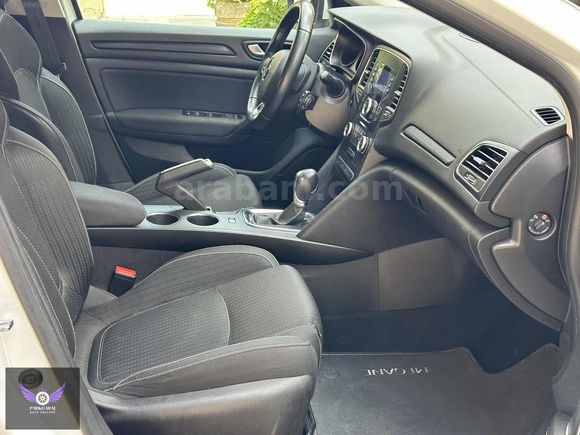 2018 MEGANE OTOMATİK TOUCH EDC 219BİN KM'DE...