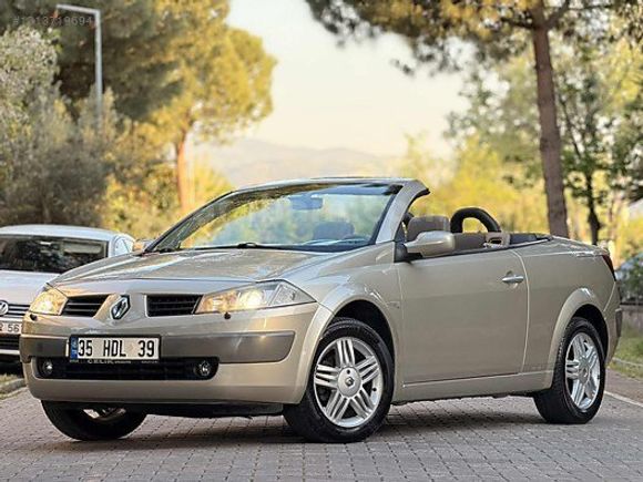 HATASIZ KOLEKSİYONLUK DÜNYADA EMSALSİZ CABRİO MEGANE