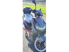 isteyene istediği fiyat verilecek İlk Sahibinden 1yıl garanti li. 750 km Arora zr5