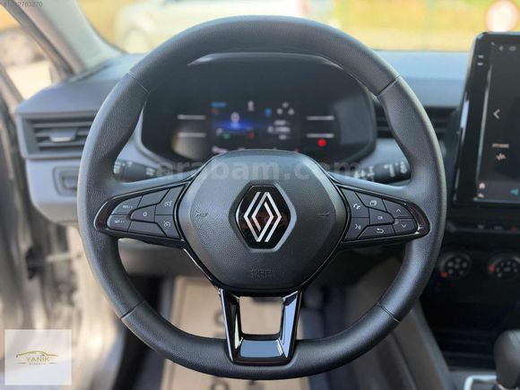2023 MODEL RENAULT CLİO 1.0 Tce EQUILIBRE HATASIZ 29.000 KM %20