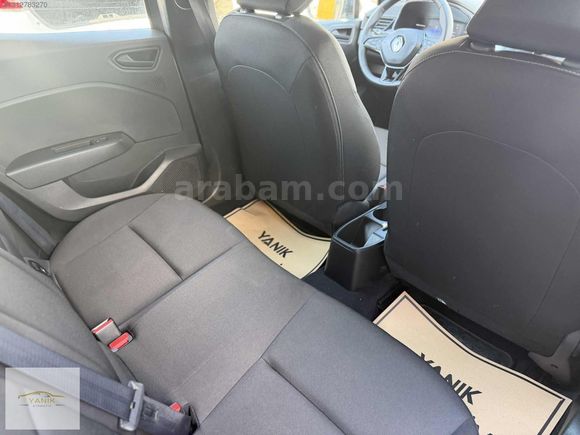 2023 MODEL RENAULT CLİO 1.0 Tce EQUILIBRE HATASIZ 29.000 KM %20