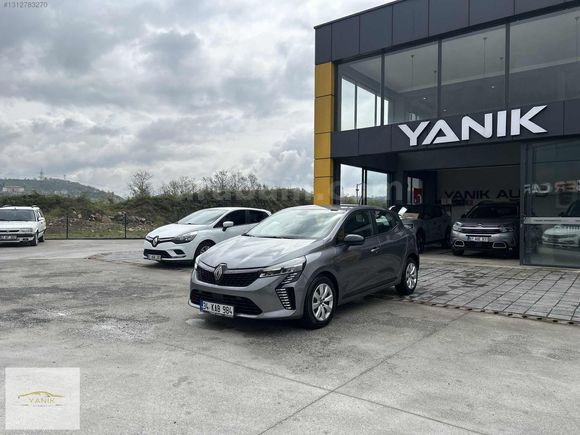 2023 MODEL RENAULT CLİO 1.0 Tce EQUILIBRE HATASIZ 27.000 KM %20