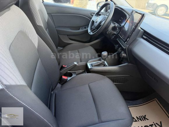 2023 MODEL RENAULT CLİO 1.0 Tce EQUILIBRE HATASIZ 29.000 KM %20