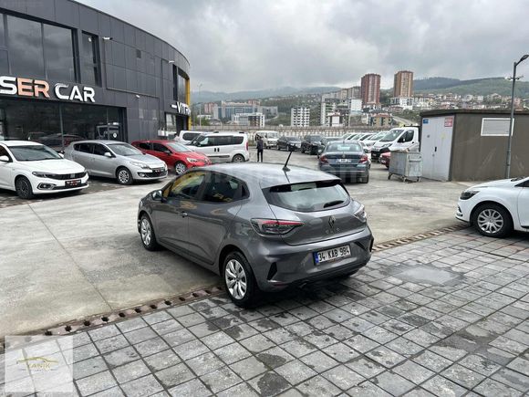2023 MODEL RENAULT CLİO 1.0 Tce EQUILIBRE HATASIZ 29.000 KM %20