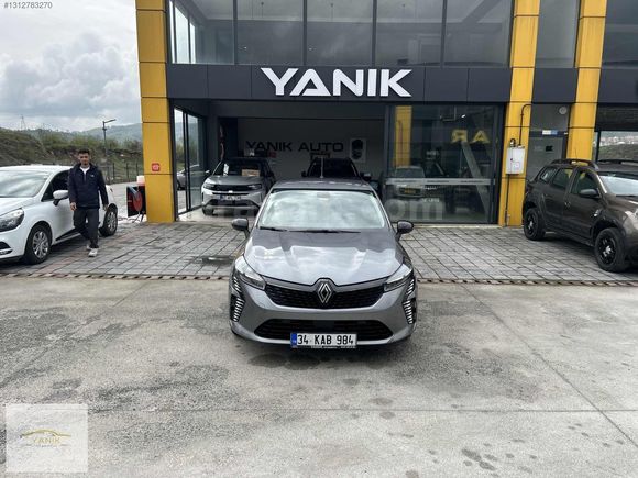 2023 MODEL RENAULT CLİO 1.0 Tce EQUILIBRE HATASIZ 29.000 KM %20