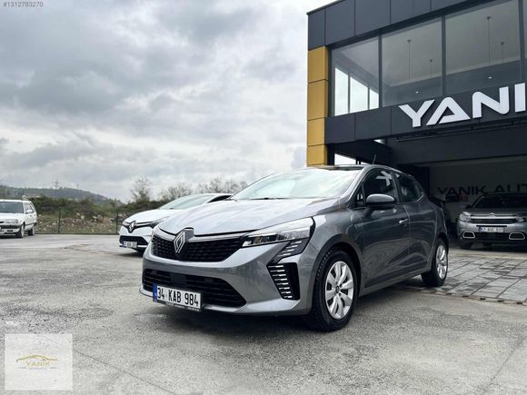 2023 MODEL RENAULT CLİO 1.0 Tce EQUILIBRE HATASIZ 29.000 KM %20