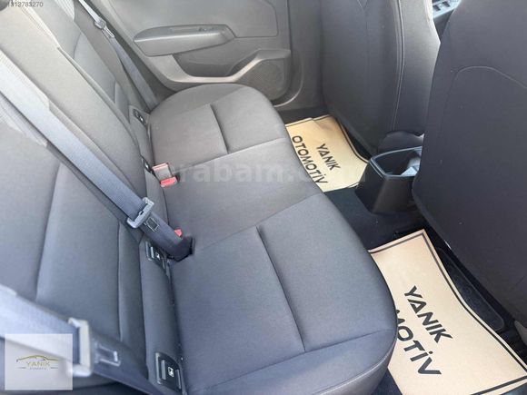 2023 MODEL RENAULT CLİO 1.0 Tce EQUILIBRE HATASIZ 29.000 KM %20