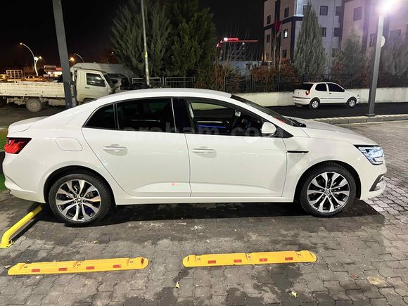 Sahibinden Renault Megane 1.3 TCe Icon 2025 Model Edirne