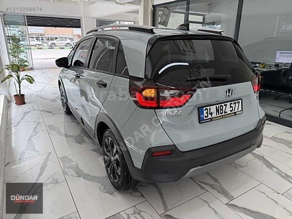 Galeriden Honda Jazz 1.5 Hybrid Crosstar Executive 2025 Model