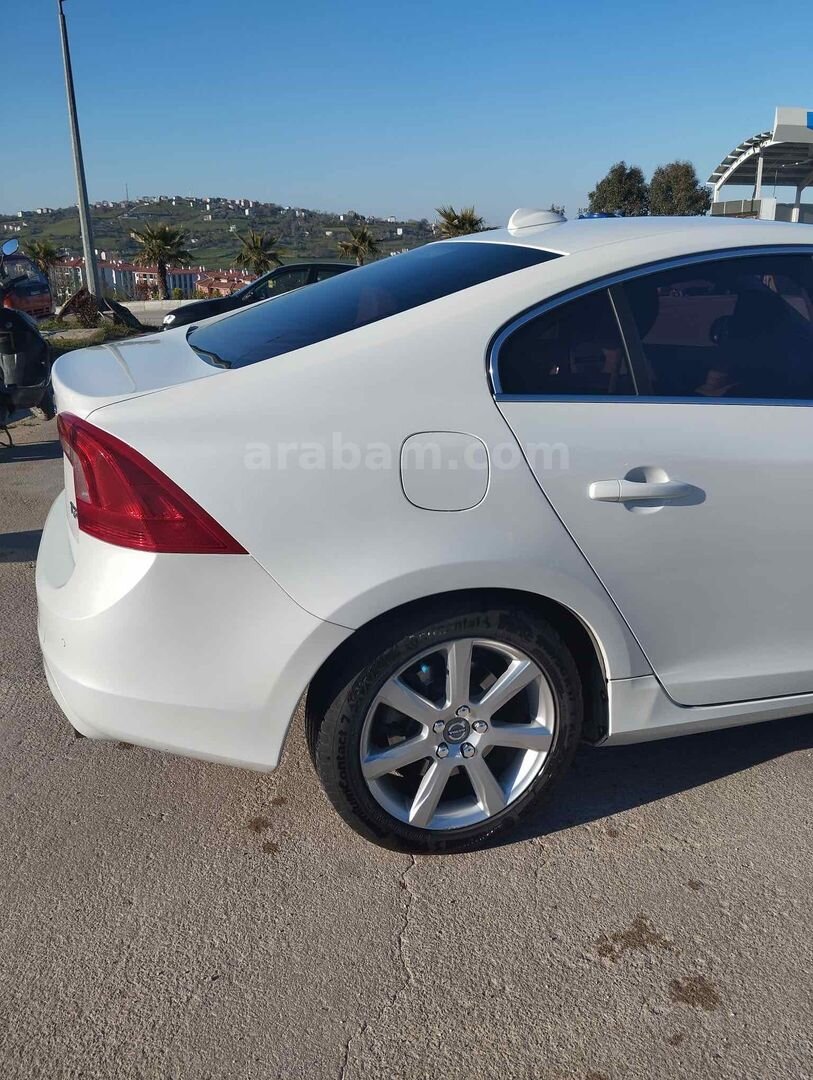 Sahibinden Volvo S60 1.5 T3 Advance 2018 Model Sinop 211.500 km Beyaz 4