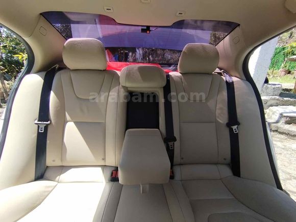Sahibinden Volvo S60 1.5 T3 Advance 2018 Model 