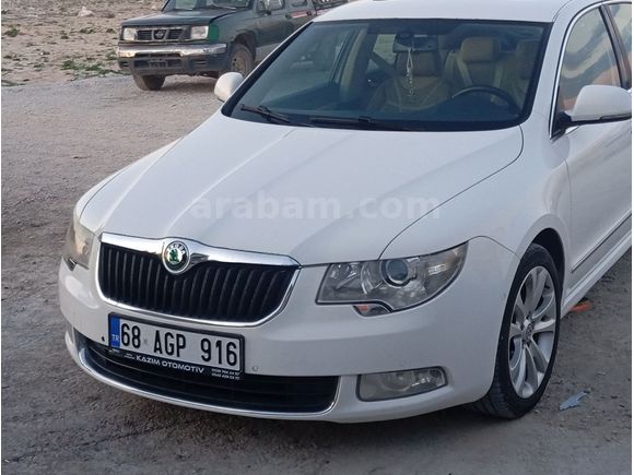 KAZIM OTOMOTİV HATASIZ BOYASIZ FULL PAKET SUNROOF