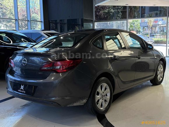 | UNIQ AUTO | 2016 OPEL ASTRA DESING OTOMATIK