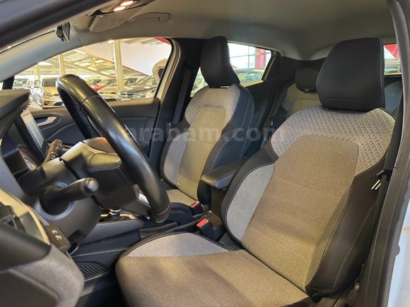 2024 RENAULT CLIO 1.0 TCe Evolution