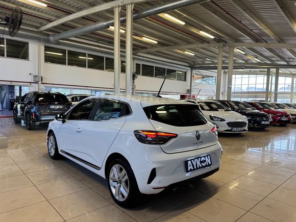 2024 RENAULT CLIO 1.0 TCe Evolution