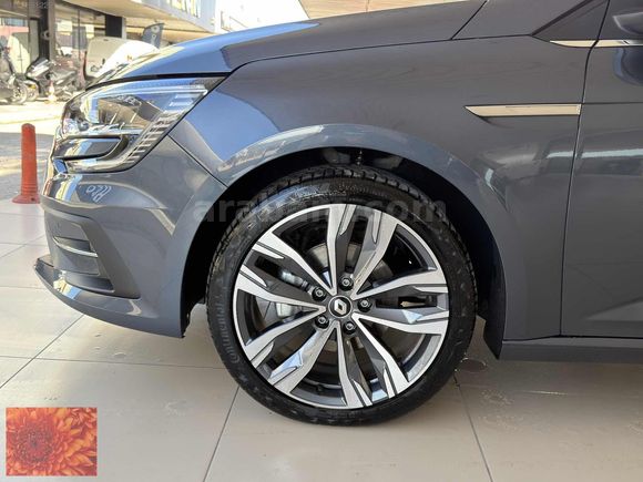 BOYASIZ 7.300 KM 2025 MODEL İCON CAM TAVAN KOLTUK ISITMA