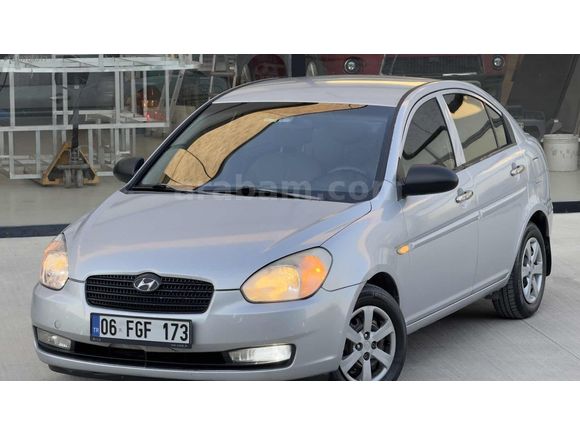 HYUNDAİ ACCENT ERA DÜŞÜK KM EMSALSİZ TEMİZLİKTE