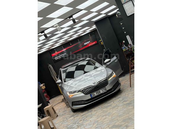 Sahibinden Skoda SuperB 1.5 TSI Premium 2020 Model  94.000 km Gri (Gümüş)