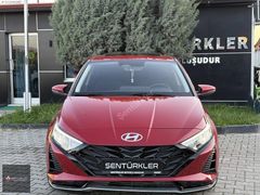 2023 MODEL 31 BİNDE MAKYAJLI KASA OTOMATİK 1.4 ELİTE