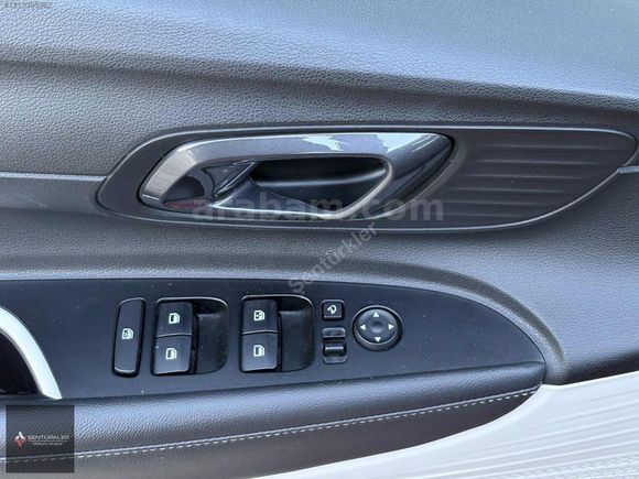 2023 MODEL 31 BİNDE MAKYAJLI KASA OTOMATİK 1.4 ELİTE