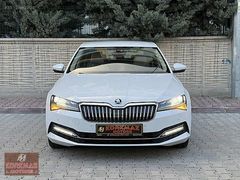 KORKMAZ MOTORSDAN HATASIZ 2019 SUPERB DSG İÇİ BEJ+ 141.ooo KM
