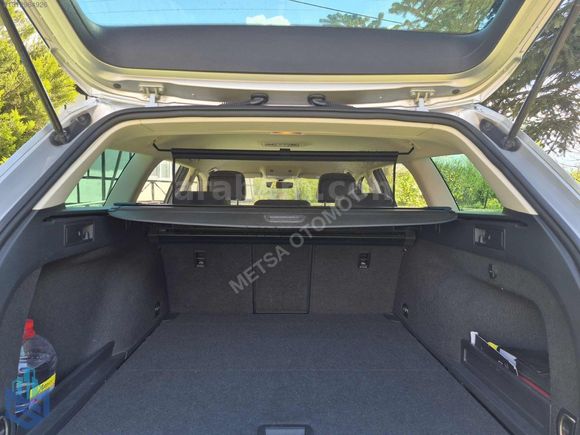 FIRSAT 2015 ÇIKIŞLI B8 MODEL DEĞİŞENSİZ HIGHLINE PASSAT VARİANT